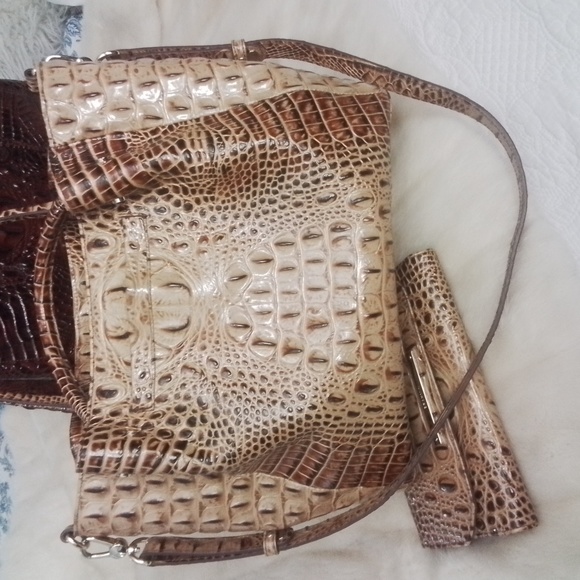 Two Large New Brahmins with matching wallets. FOUR BRAHMINS ONE PRICE GREAT GIFT - Picture 13 of 16